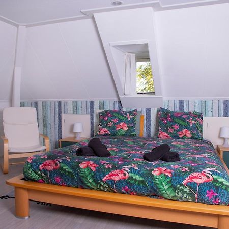 Bed and Breakfast B En B 'T Pekeltje Medemblik Esterno foto