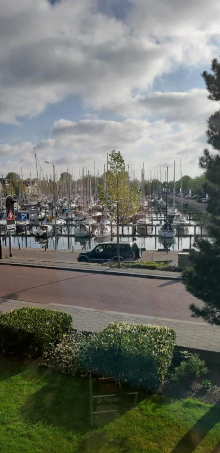 Bed and Breakfast B En B 'T Pekeltje Medemblik Esterno foto
